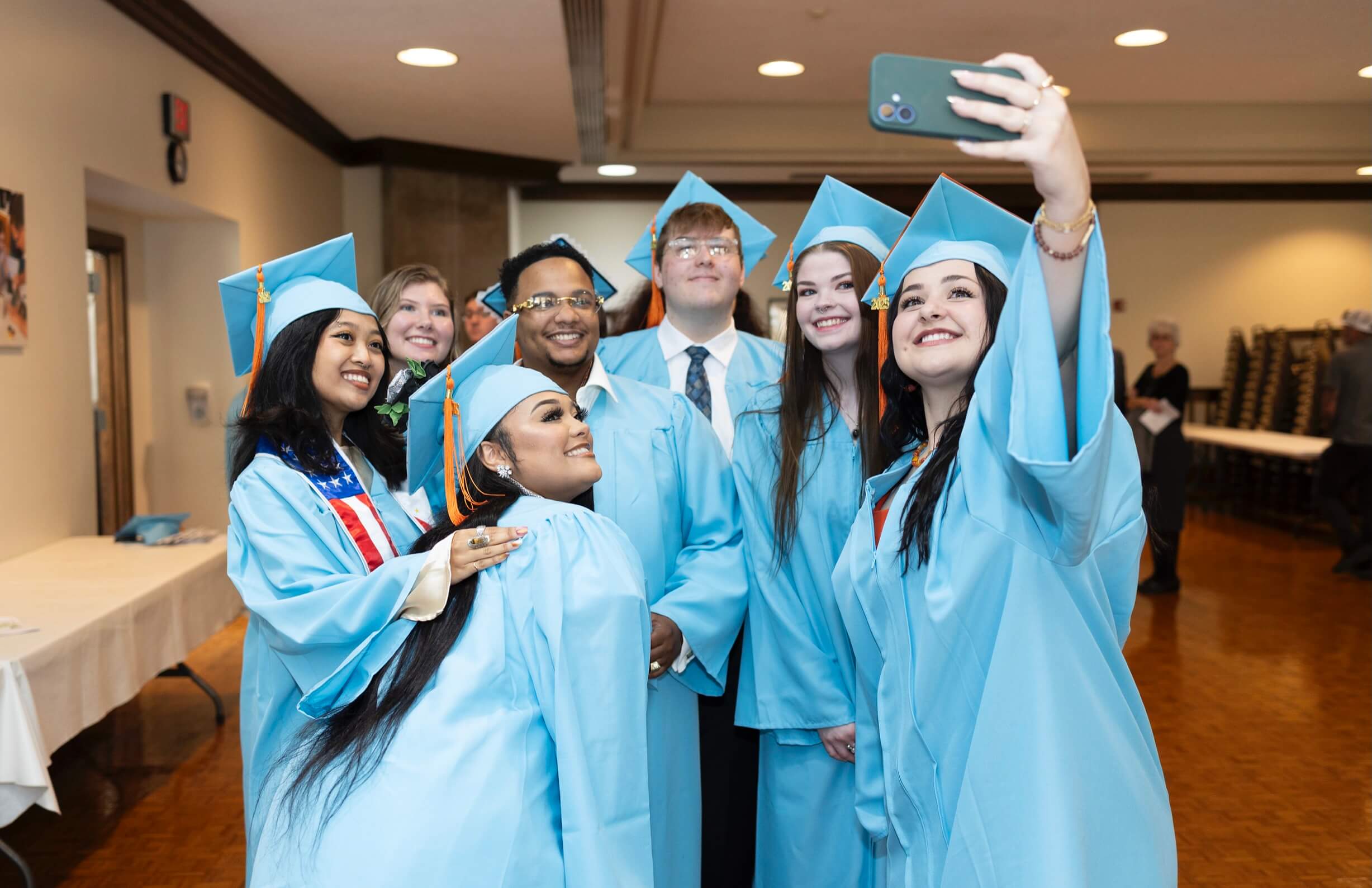 171 group selfie
